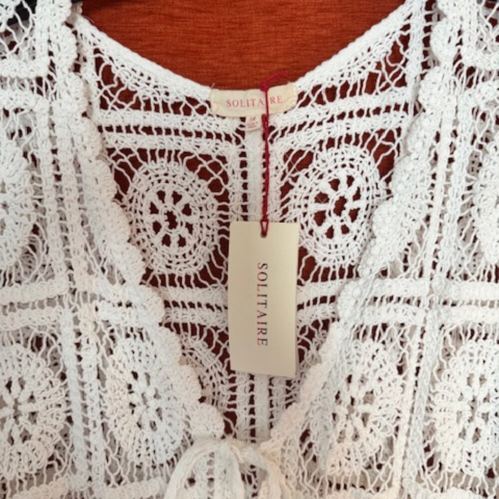 Solitaire White Crochet Lace Coverup - Size M - NWT - Picture 3 of 7